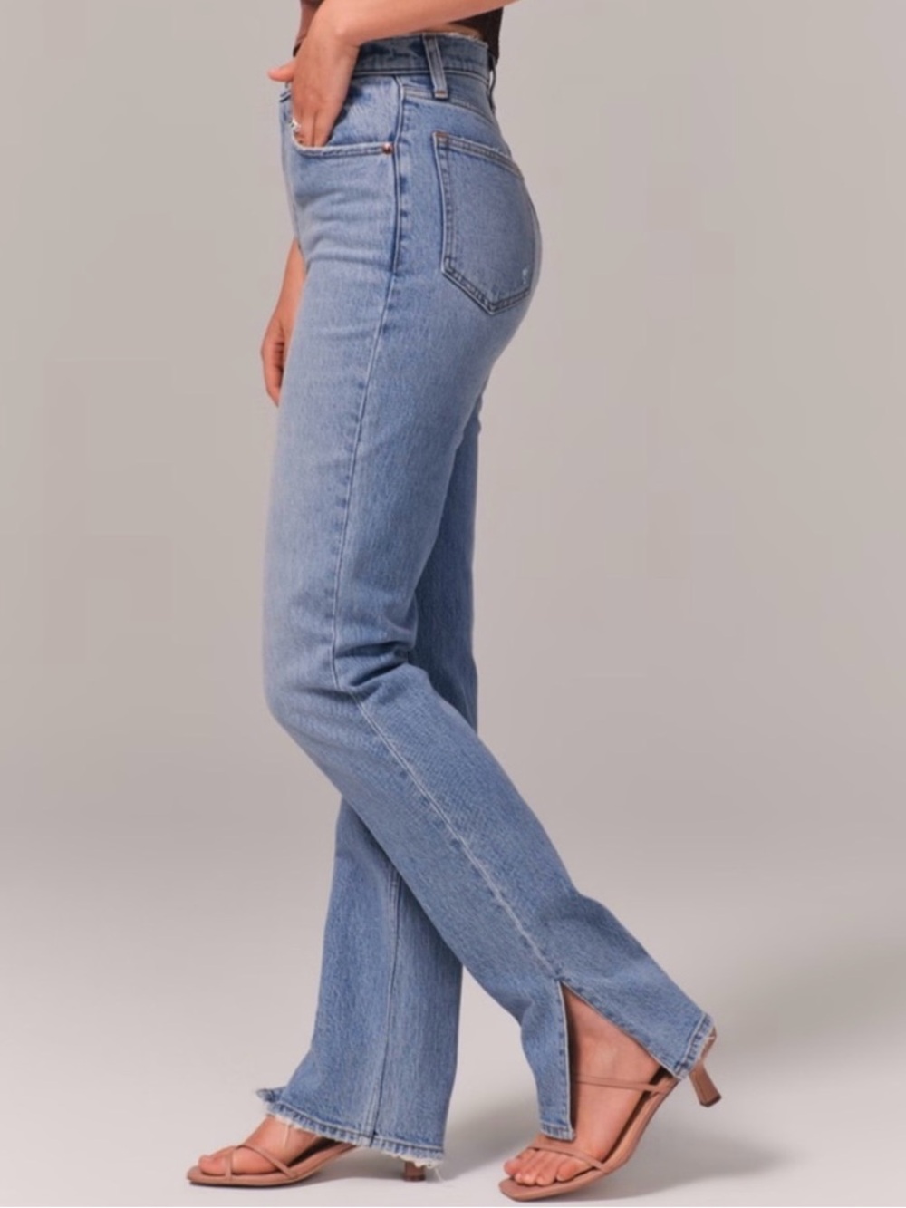 Abercrombie & Fitch 90’s Straight High Rise Split Hem Jeans 24 00R Curve Love